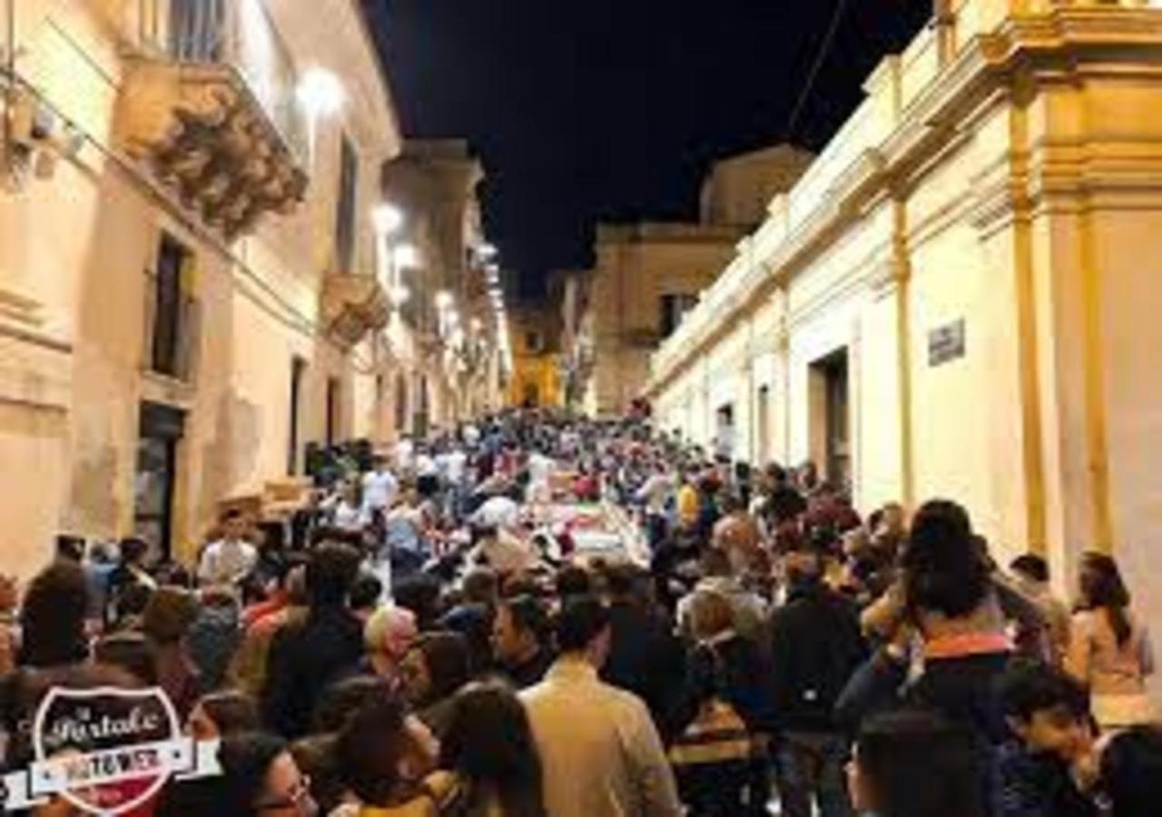 Casa Vacanza Zeus Noto Esterno foto